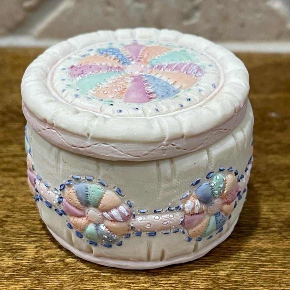Vintage Dezine Hand Painted Trinket Box